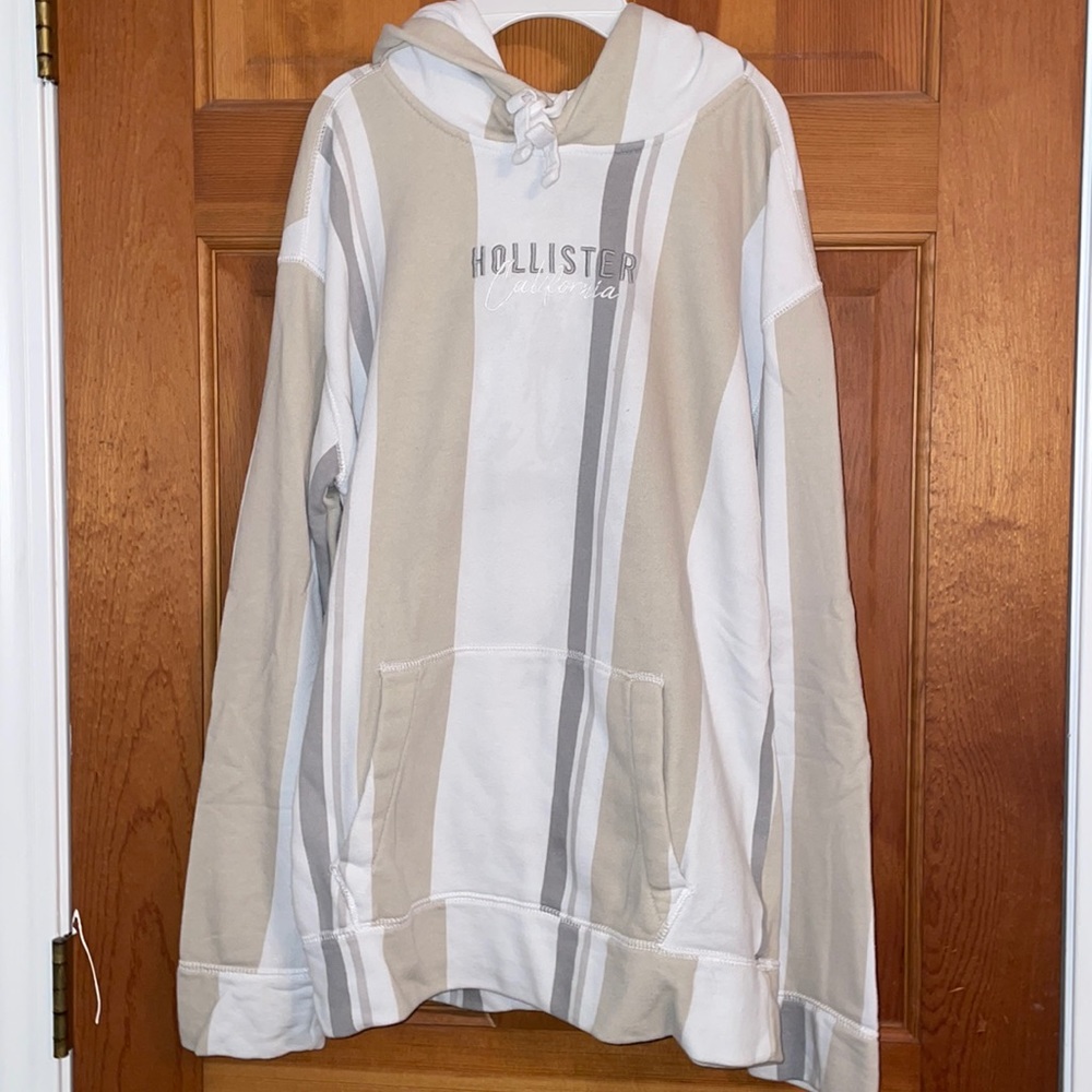 Men’s Hollister Medium Hooded Sweatshirt